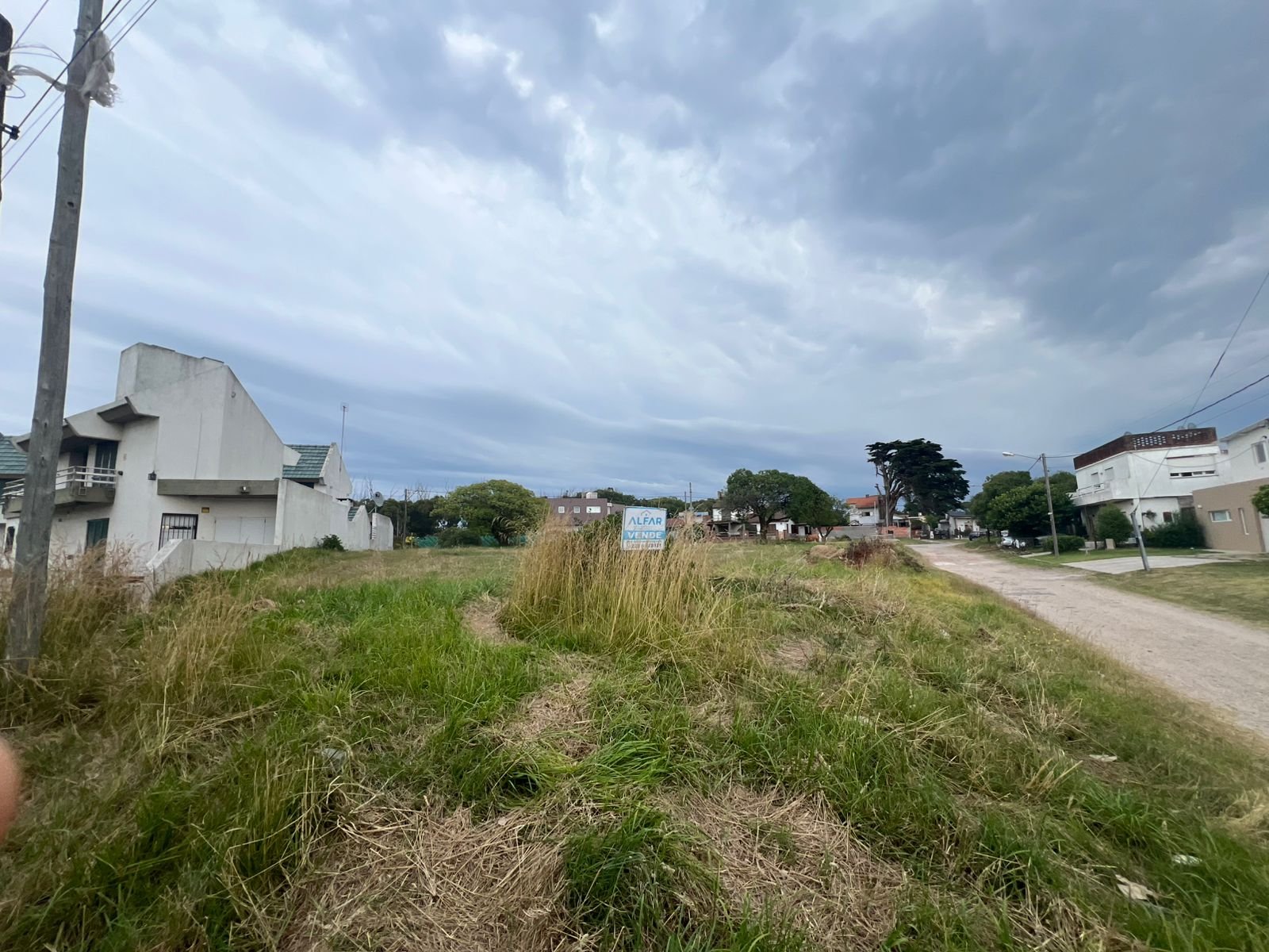 LOTE EN VENTA BARRIO ALFAR - Medio 2