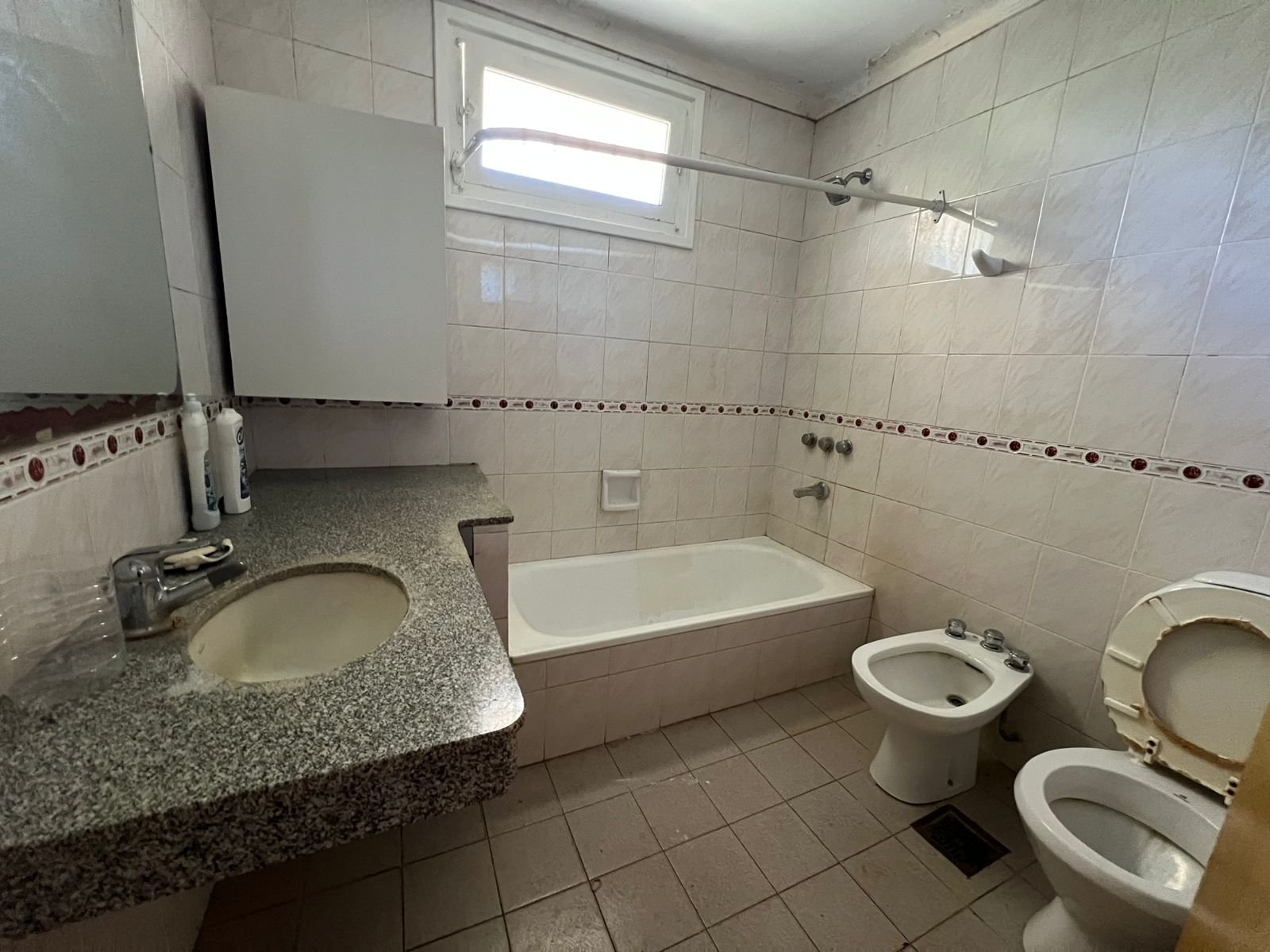 CHALET EN VENTA BARRIO ALFAR - Medio 8