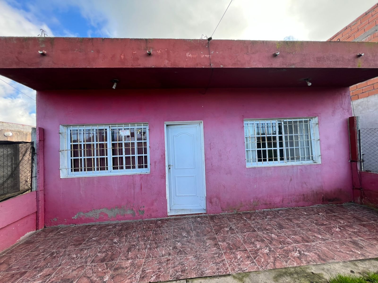 OPORTUNIDAD CASA EN VENTA A RECICLAR